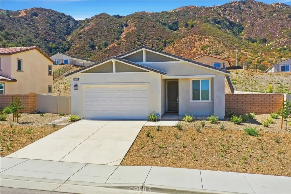 15361 Darnell, Lake Elsinore