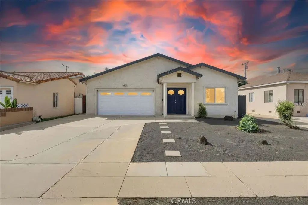 2542 E Madison Street, Carson