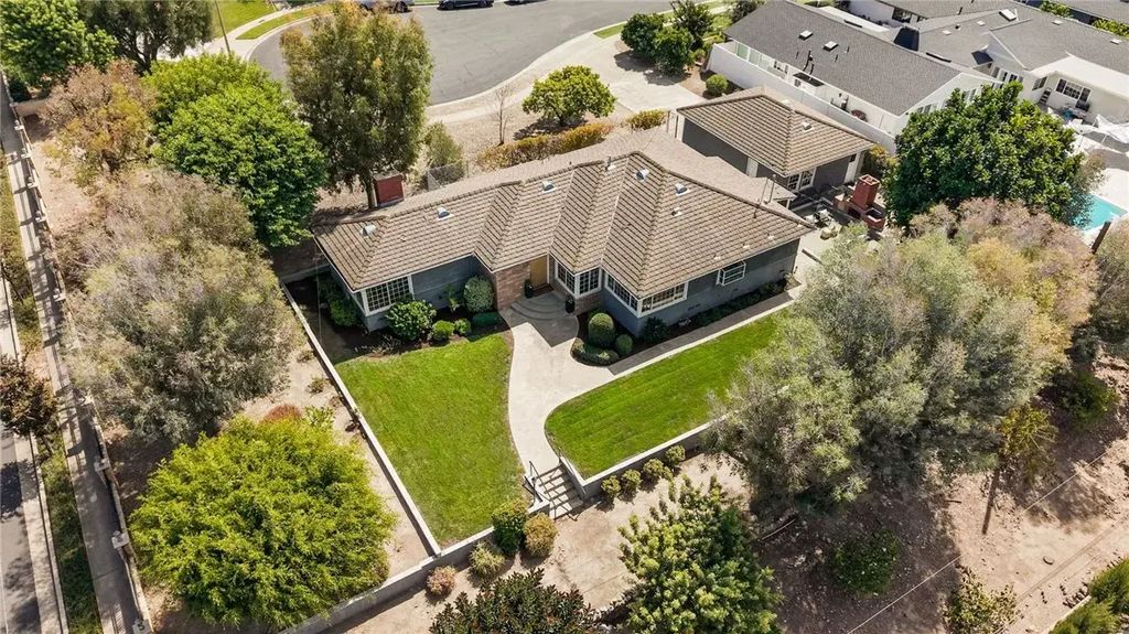 18012 E 17th Street, North Tustin