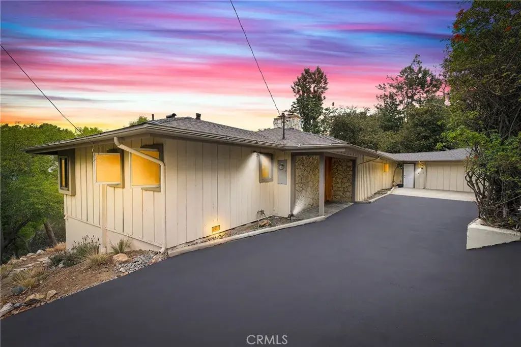 859 Saint Katherine, La Canada Flintridge