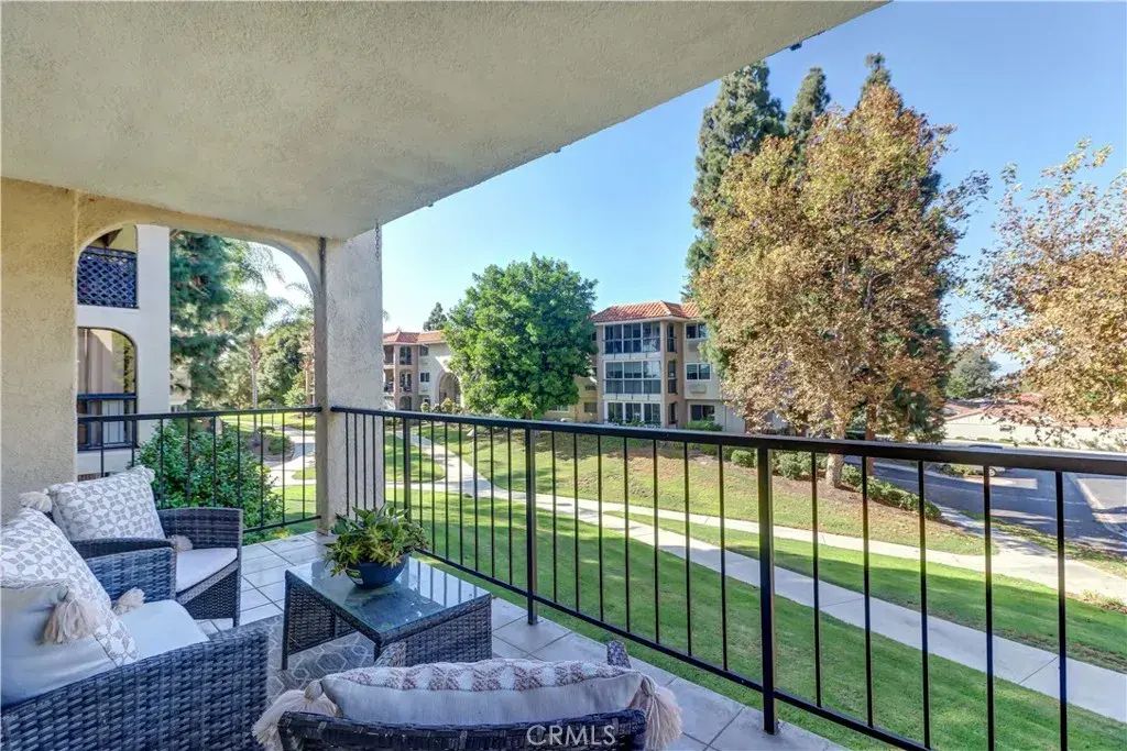 3243 San Amadeo 2f, Laguna Woods