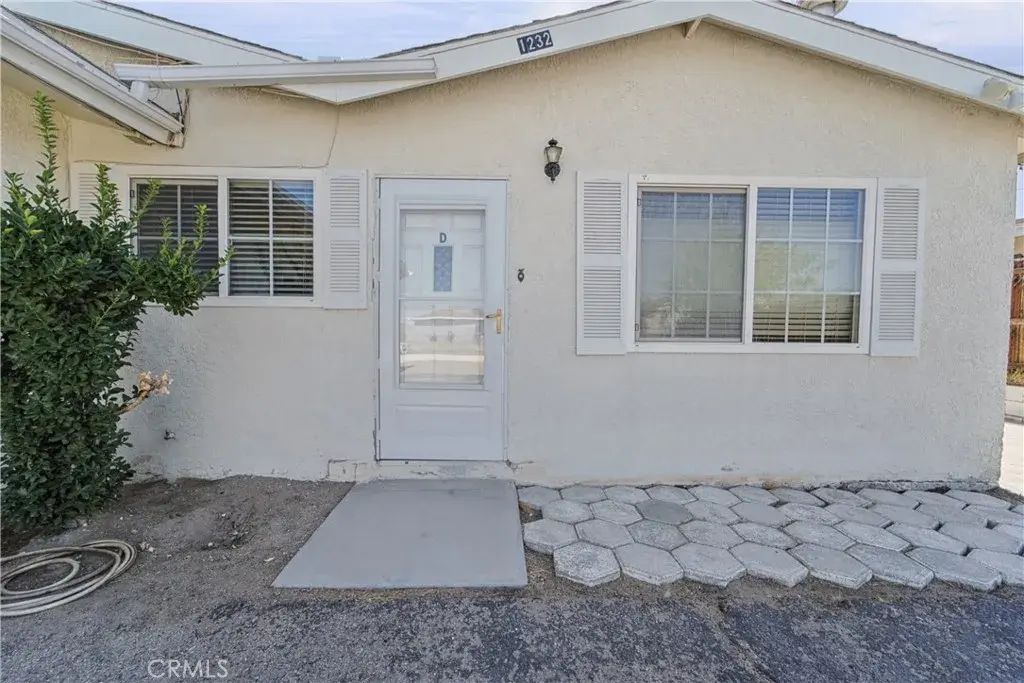1232 E Elizabeth, Barstow