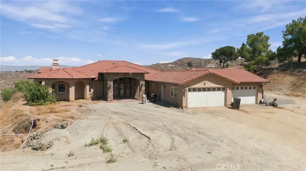 17010 Ridge Canyon, Riverside