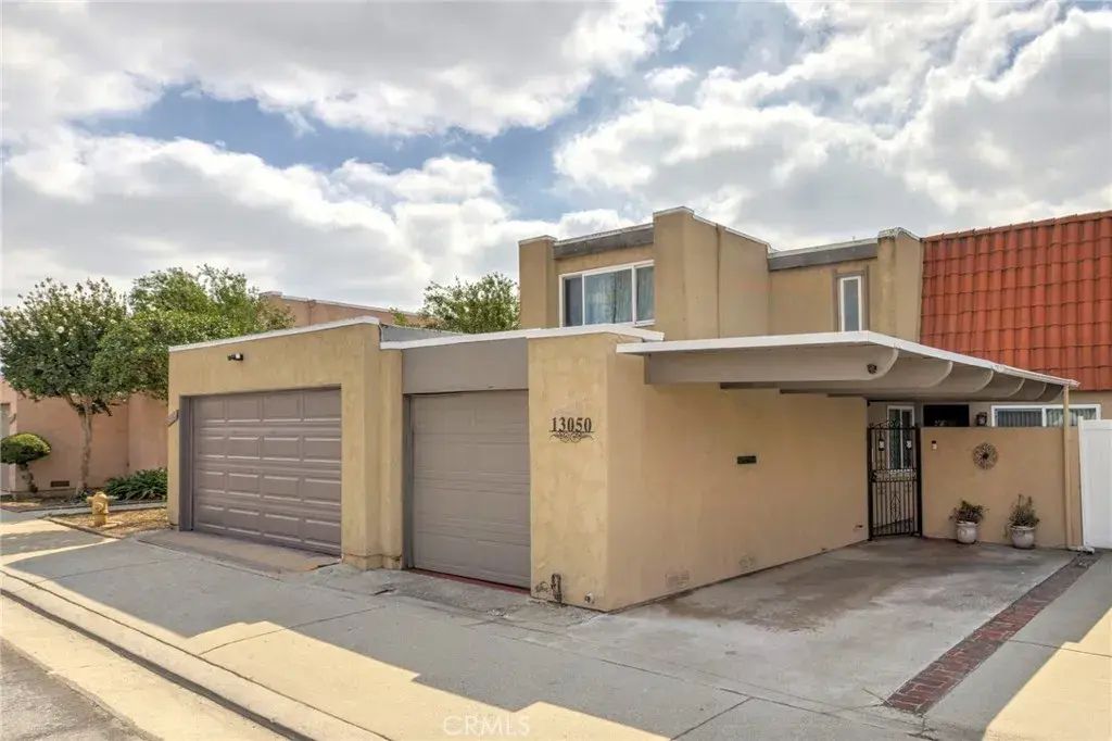 13050 Thoroughbred Way, Whittier