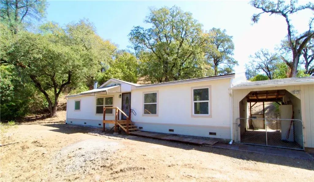 12500 Mid Mountain, Potter Valley