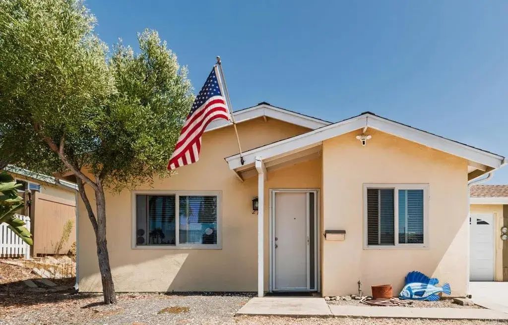 219 Gloxina Street, Encinitas