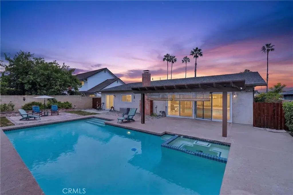 25501 Gloriosa, Mission Viejo