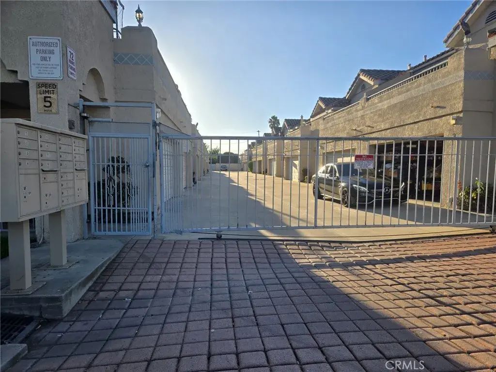 15539 Woodruff 17, Bellflower