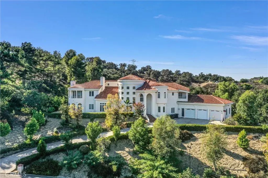 15962 Esquilime, Chino Hills