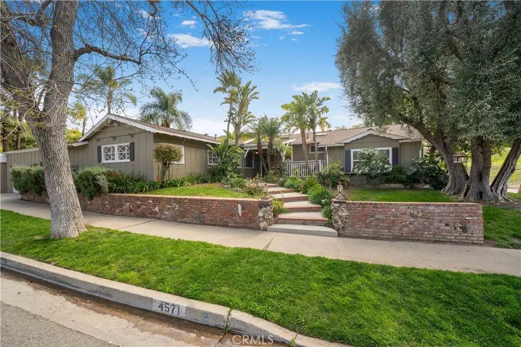 4571 Canoga Drive, Woodland Hills