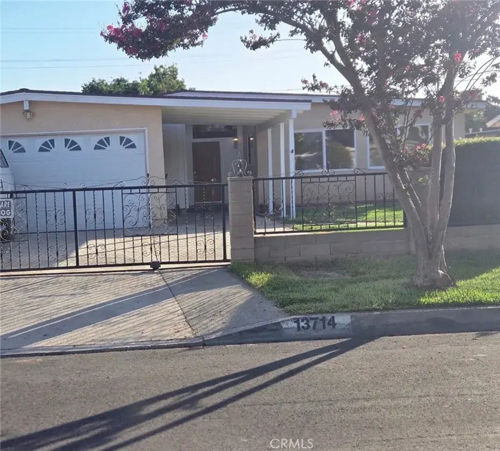 13714 E Shaver, La Puente