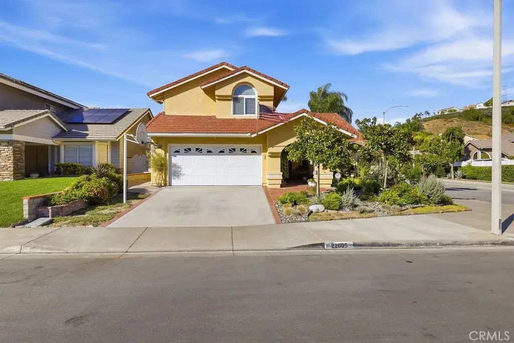 22605 Palm Court, Saugus