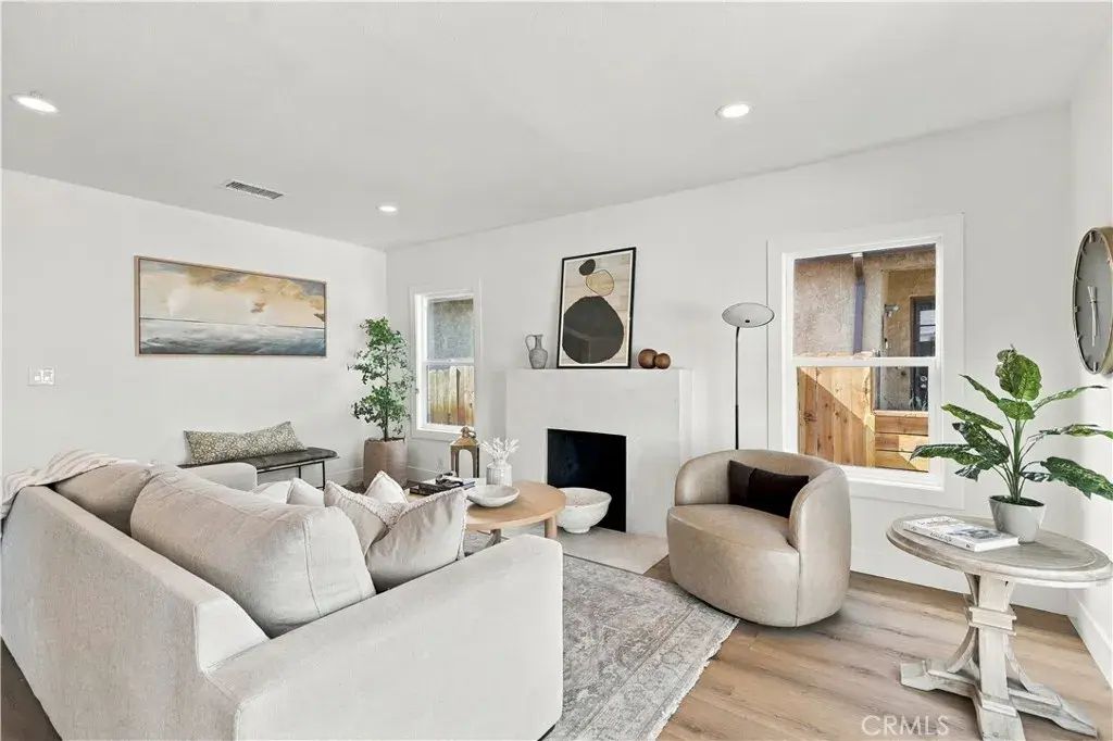 2326 Riverdale, Los Angeles