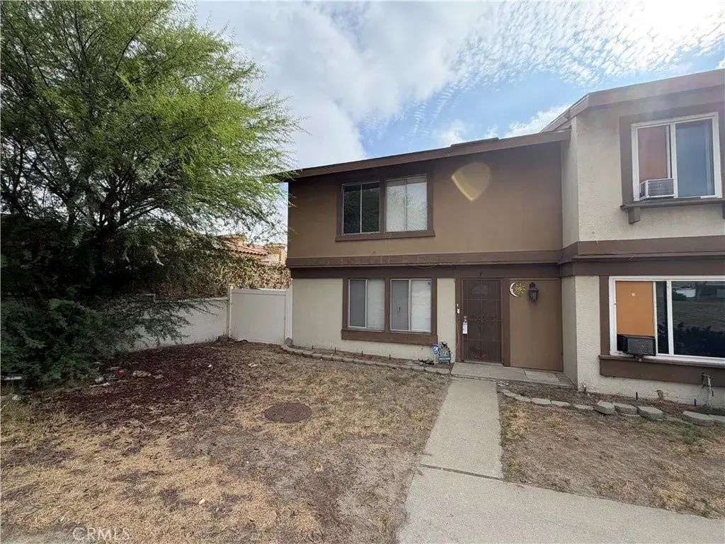 16810 Village F, Fontana