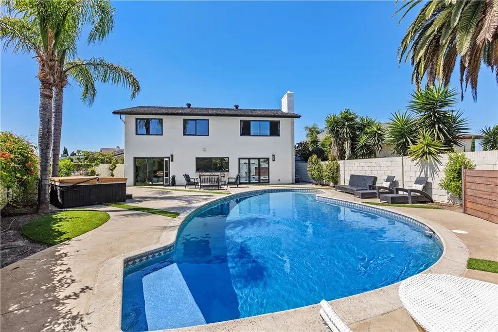 3550 Goldenrod Circle, Seal Beach