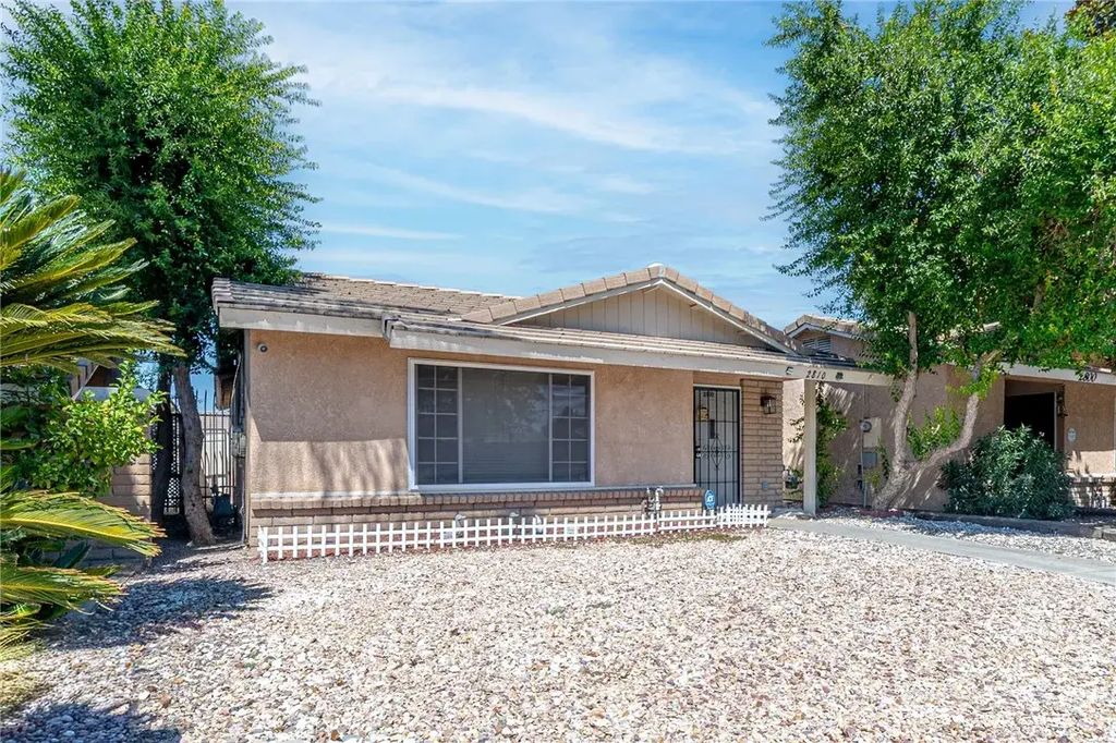 2810 W Devonshire, Hemet