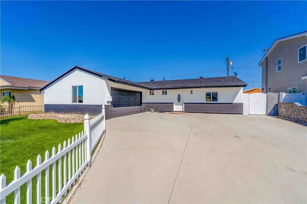 10292 Ethel, Cypress