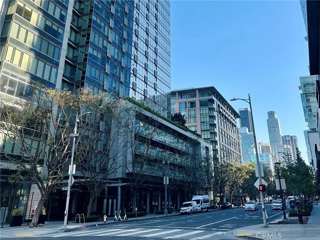 1155 S Grand Avenue 609, Los Angeles