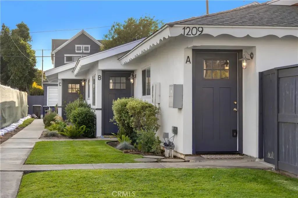 1209 Florida Street, Huntington Beach