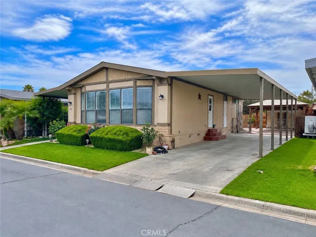 2121 E Avenue I 49, Lancaster