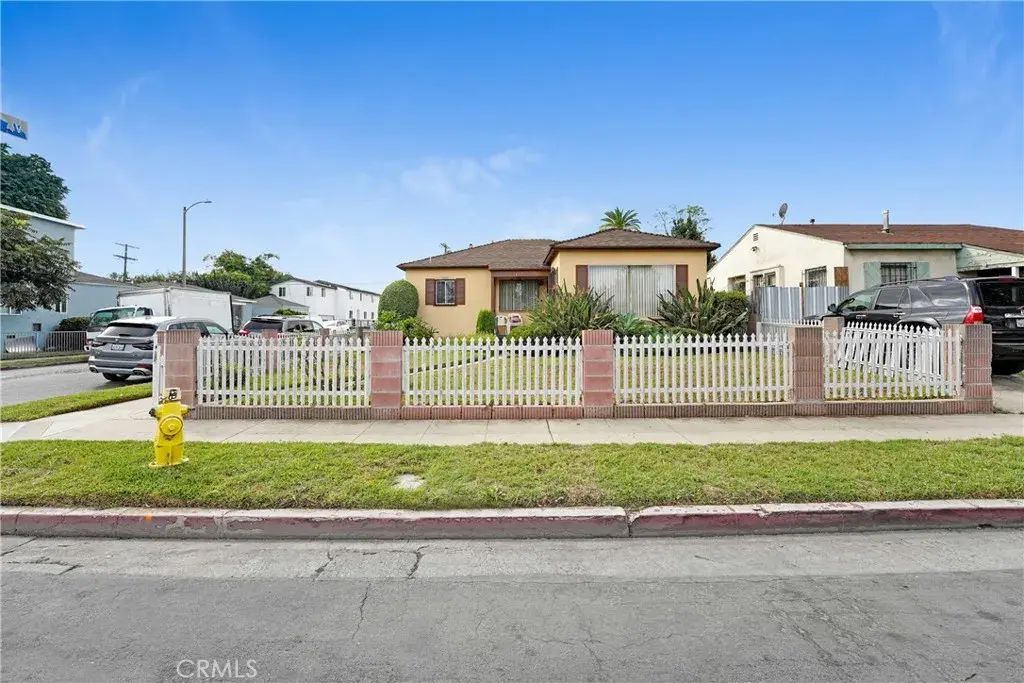 358 E 104th, Los Angeles
