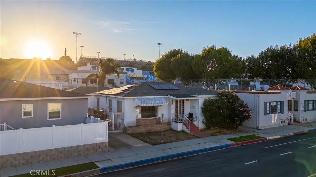 1631 S Cabrillo, San Pedro