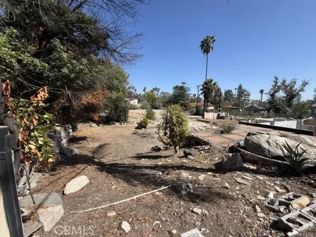 2632 Boulder, Altadena