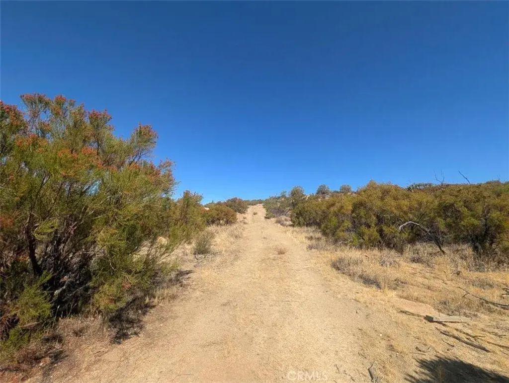 Old Ranch Road, Anza