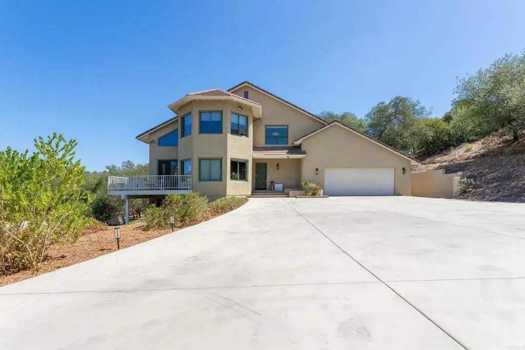 26285 Calle De Encinas, Valley Center