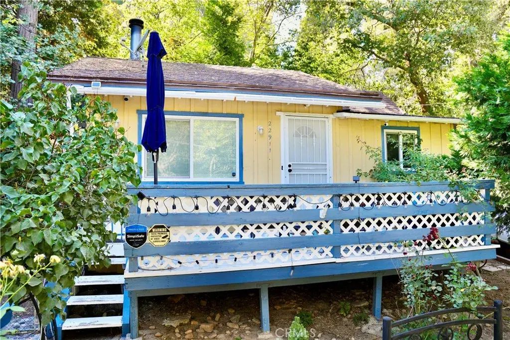 22911 Redwood, Crestline
