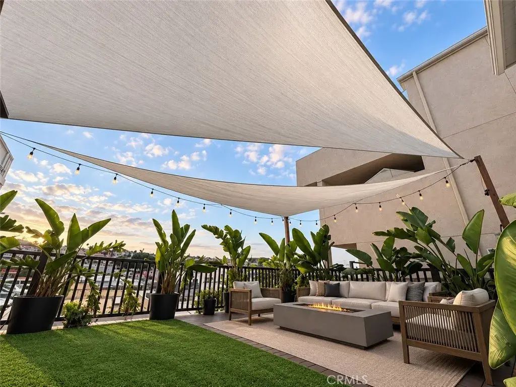 648 Loma, Hermosa Beach