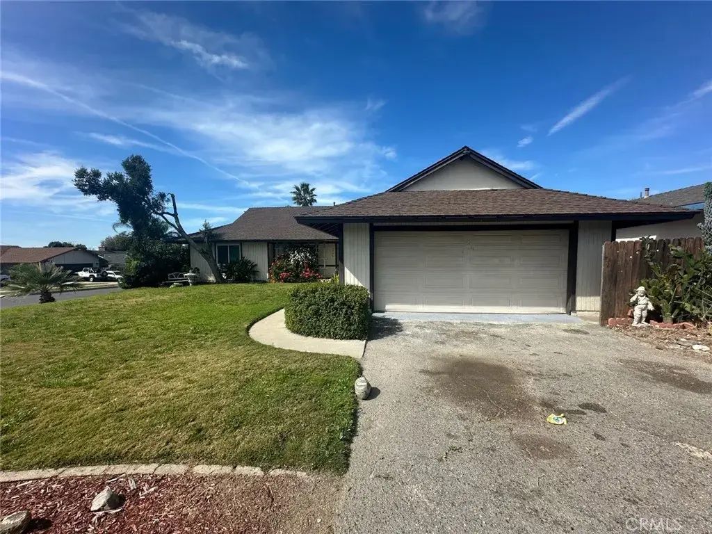 6090 Mirada Place, Highland