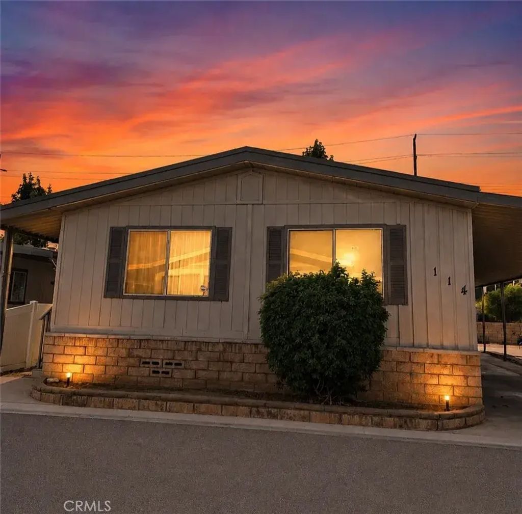2686 W Mill 114, San Bernardino