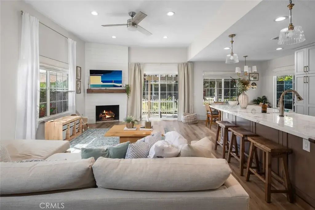 24162 Minnetonka Lane, Lake Forest