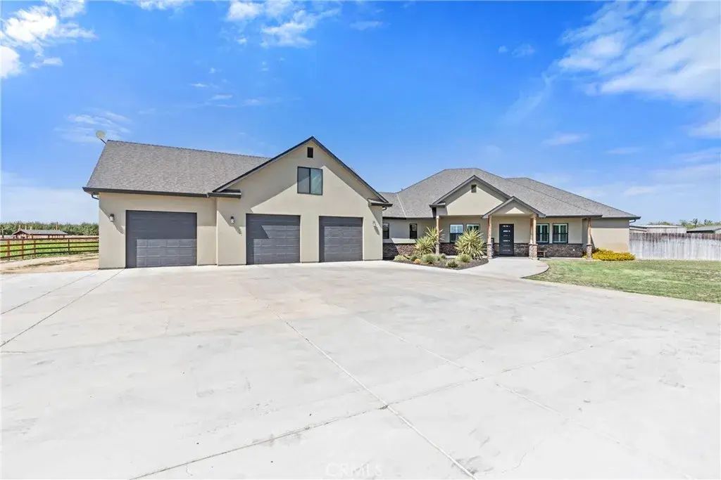 19206 Bloss Avenue, Hilmar
