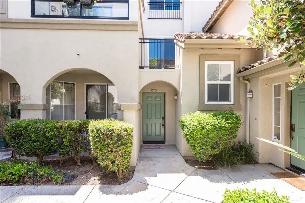 1905 Crescent Oak, Irvine
