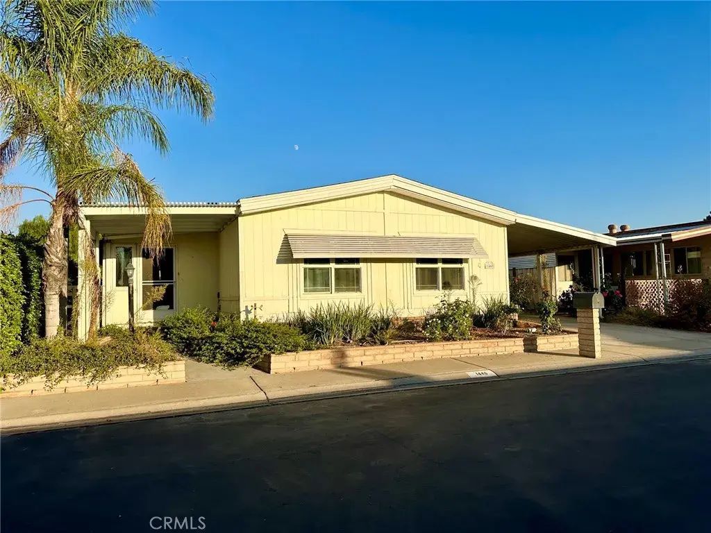 1448 Village, Redlands