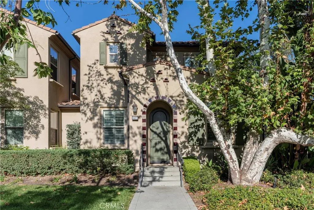 127 Wild Rose, Lake Forest