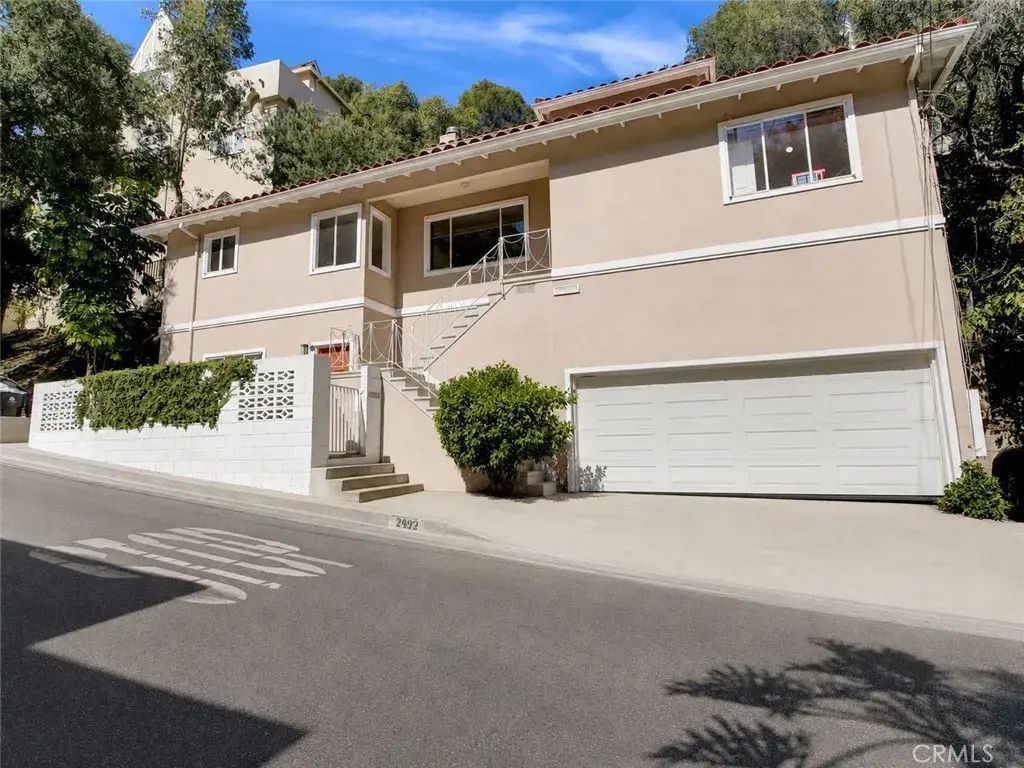 2932 Ledgewood Drive, Los Angeles