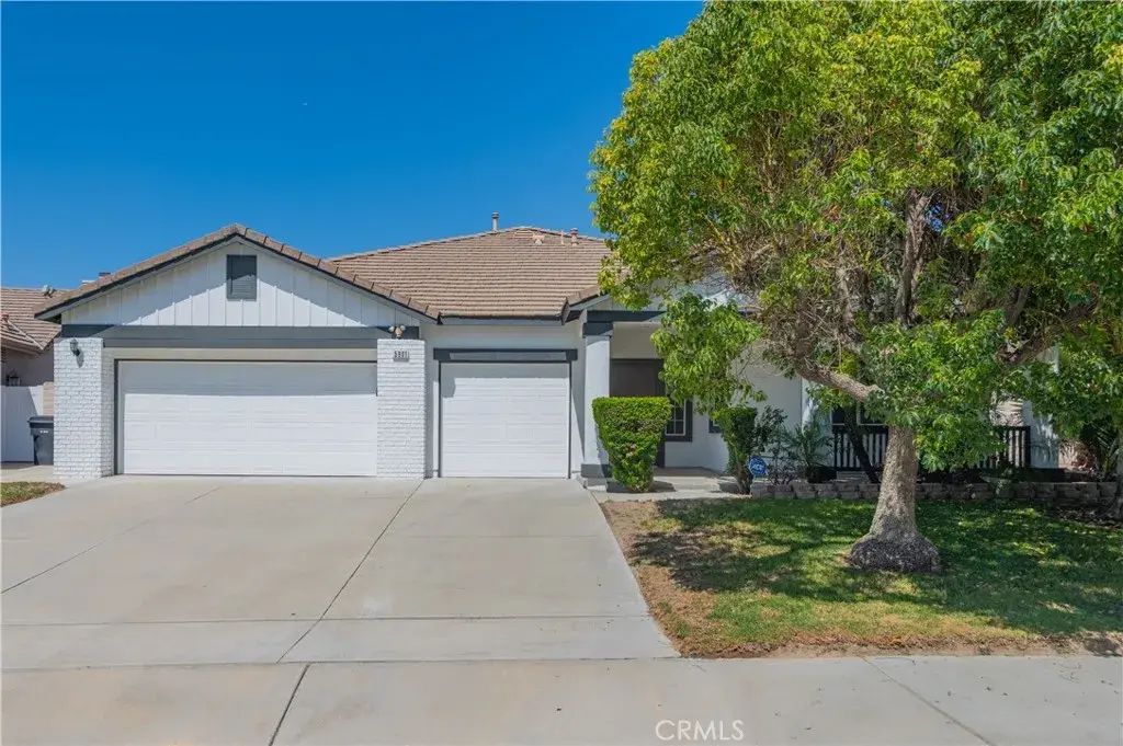 5901 Milana Drive, Eastvale