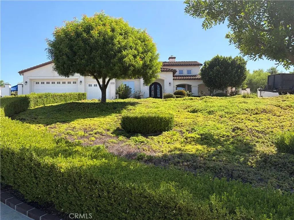 18268 Hollowtree Lane, Riverside