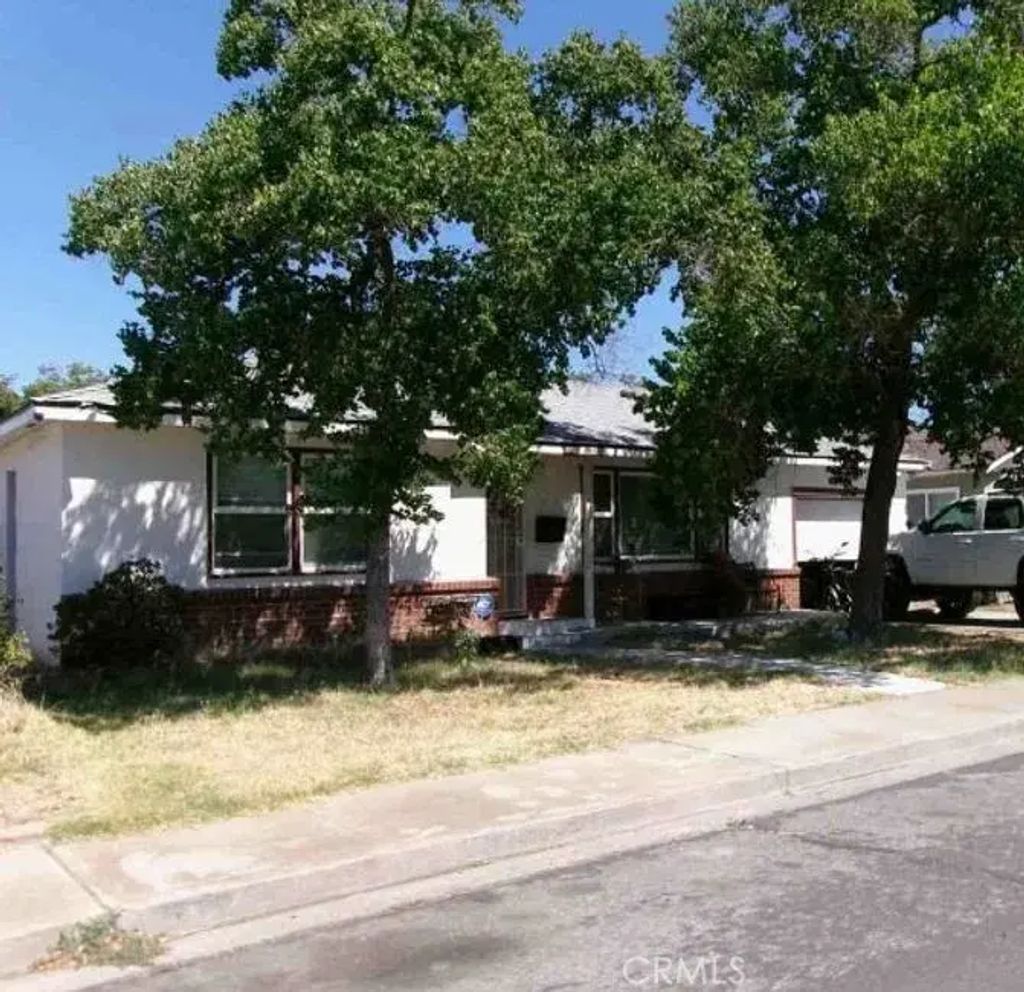 436 Michigan, Manteca