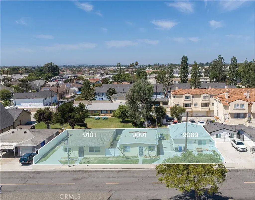 9089-9091 Watson Street, Cypress