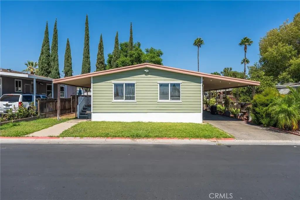 1025 S Riverside 121, Rialto