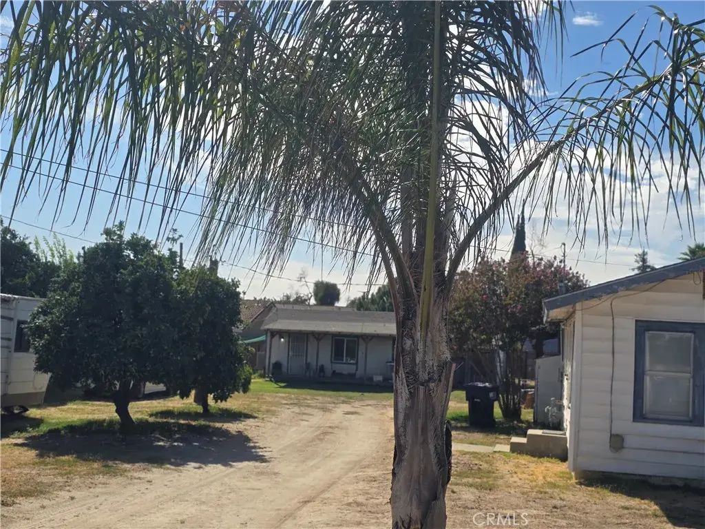 6805 California, Winton