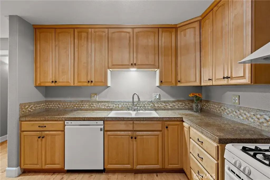 10512 Nashville, Whittier