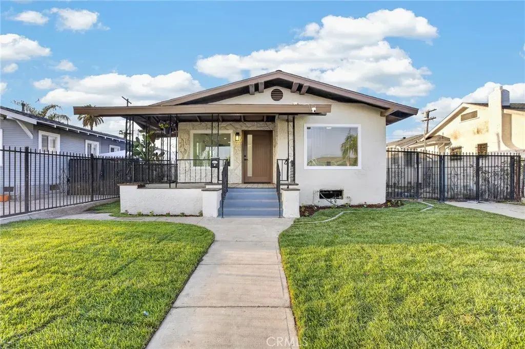 1116 W 76th Street, Los Angeles