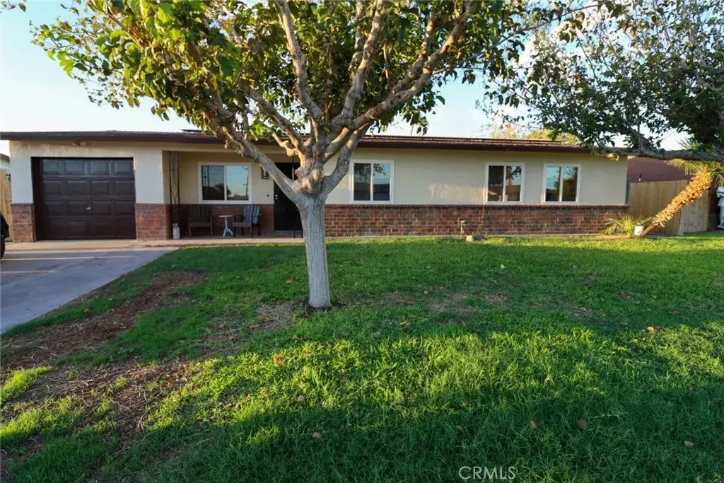 1021 California East, Blythe