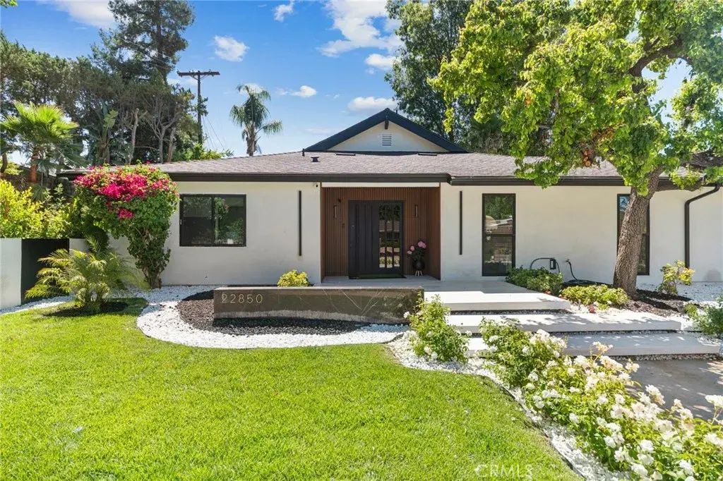 22850 Margarita, Woodland Hills
