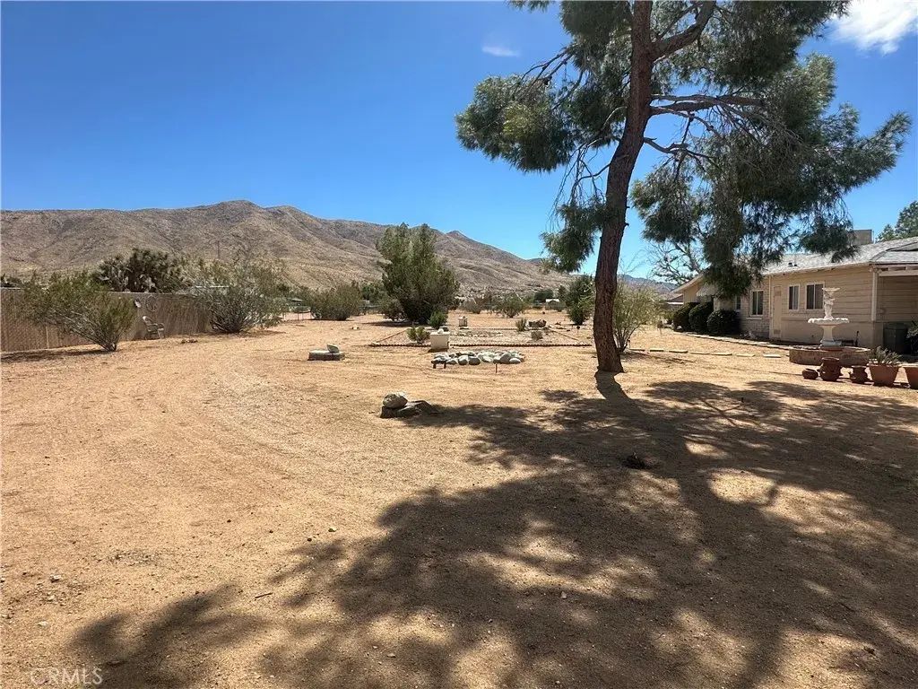 9545 Joshua Street, Apple Valley